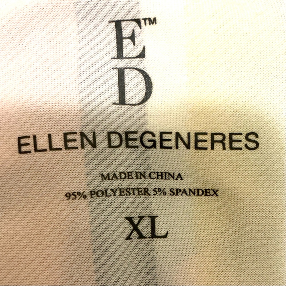 Ellen Degeneres Woman’s Love Pajama Set - Picture 2 of 9